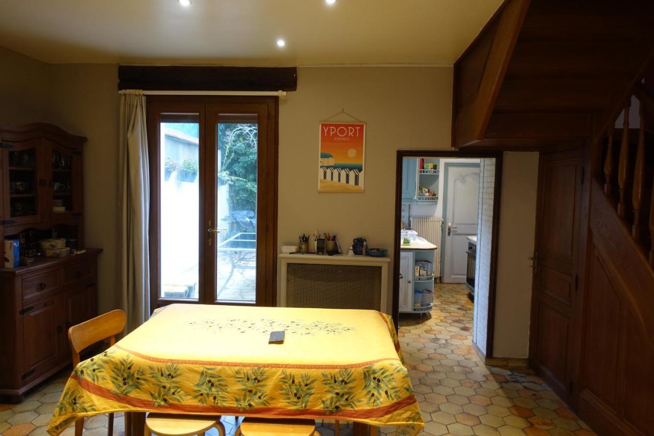 Tout Un 2Eme Etage A 300 Metres De La Mer, Chez L'Habitant ! Fécamp Eksteriør billede
