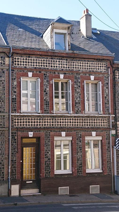 Tout Un 2Eme Etage A 300 Metres De La Mer, Chez L'Habitant ! Fécamp Eksteriør billede